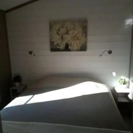 Chalet 6 Couchages A *