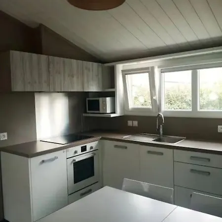 Chalet 6 Couchages A *